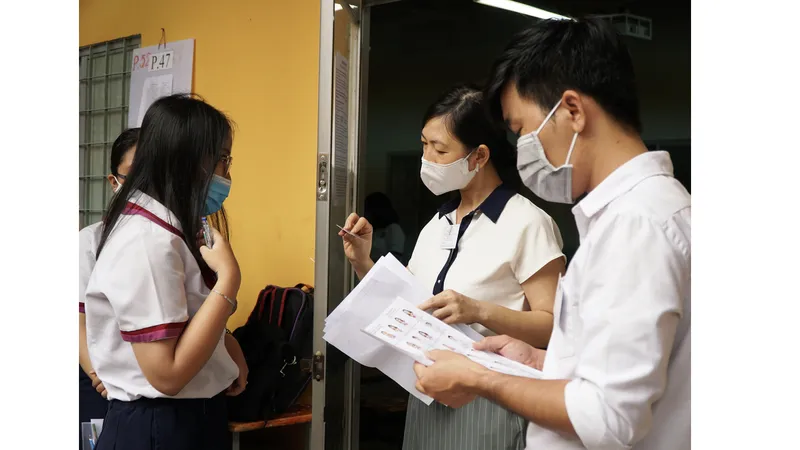 TPHCM: Thí sinh thoải mái bước vào môn thi đầu tiên của kỳ thi tốt nghiệp THPT năm 2020