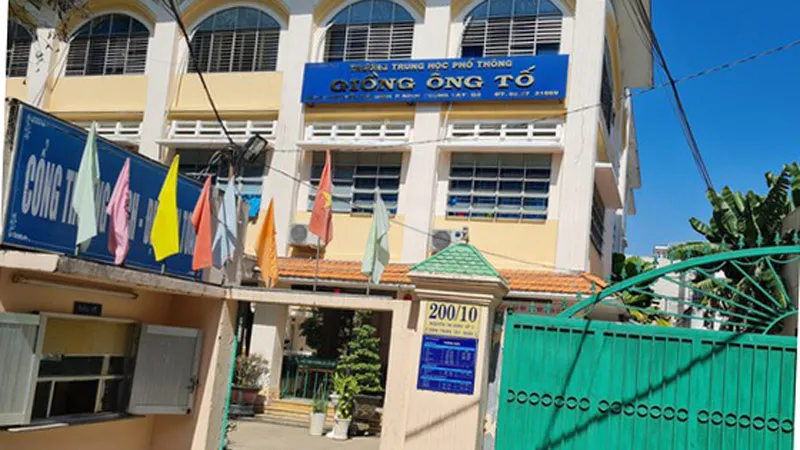  Mức kỷ luật gây tranh cãi đối với 2 nam sinh đặt máy quay lén trong nhà vệ sinh nữ