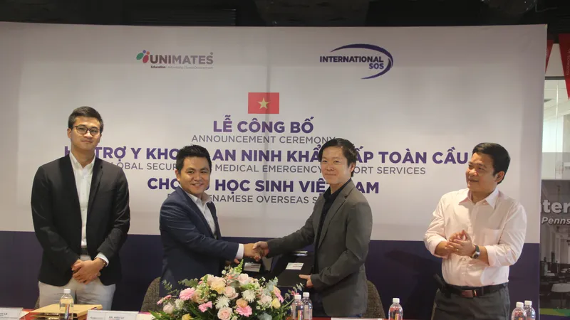 TPHCM: Công bố dịch vụ hỗ trợ về an ninh và y tế khẩn cấp cho du học sinh Việt Nam