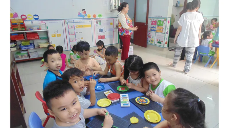 TPHCM: Bàn giải pháp tháo gỡ hàng loạt khó khăn về nhân sự và quy hoạch trường lớp