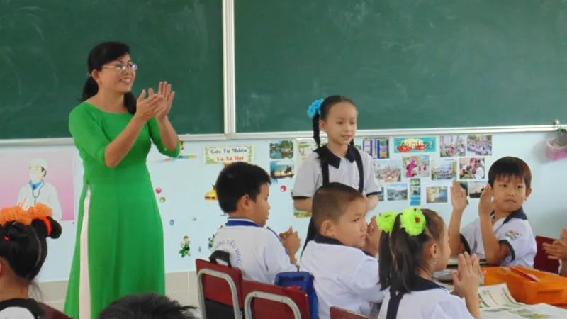 TPHCM: Trường học kết hợp hai hình thức trực tiếp và trực tuyến tổ chức tổng kết năm học 