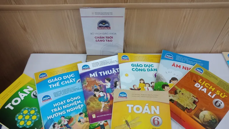 TPHCM: Không được để học sinh nào thiếu sách giáo khoa vì lý do kinh tế