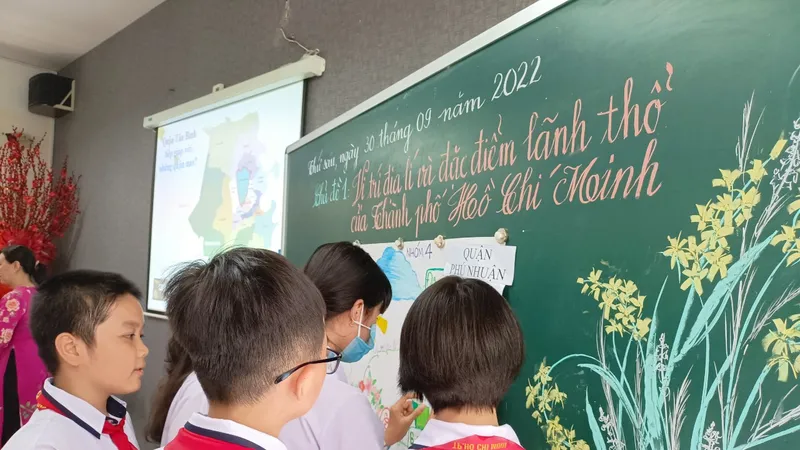 Quận Tân Bình: Lần đầu tiên tích hợp kiến thức lịch sử địa phương vào chương trình học của khối 6