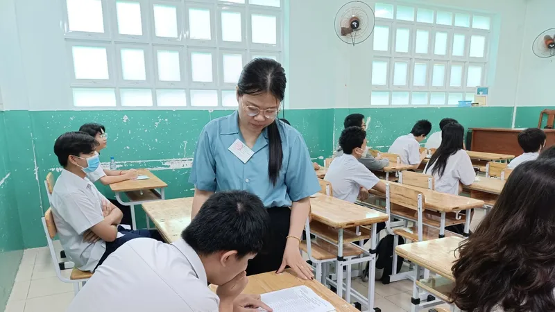 TPHCM: Vắng 461 thí sinh trong ngày đầu tiên làm thủ tục dự thi tuyển sinh lớp 10