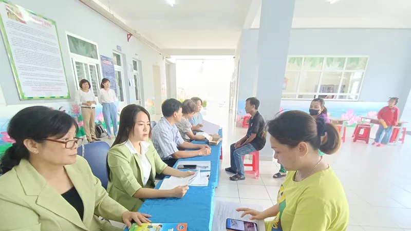 TPHCM: Công khai mức phí của dịch vụ thanh toán học phí không dùng tiền mặt 