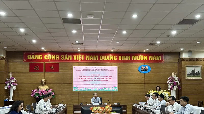 TPHCM: Tuyển dụng viên chức từ nguồn sinh viên xuất sắc và cán bộ khoa học trẻ