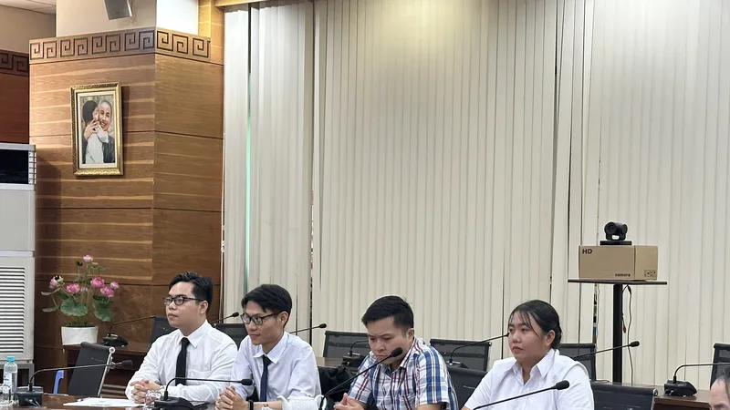 TPHCM: Phân bổ nhiệm sở đối với 2 giáo viên trúng tuyển từ nguồn sinh viên xuất sắc tại 2 trường chuyên