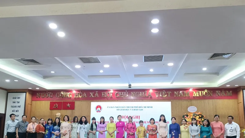 TPHCM: Trao quà tết cho 37 trường chuyên biệt, trung tâm hỗ trợ phát triển giáo dục hòa nhập