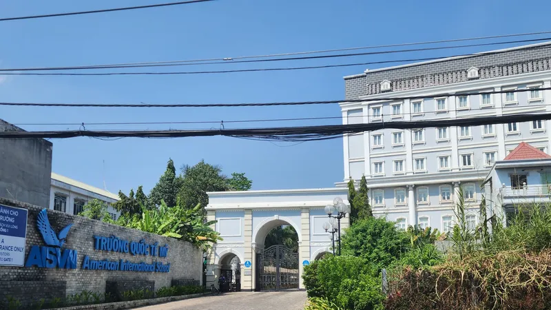 TPHCM: Rà soát các trường hợp học sinh Trường Quốc tế Mỹ chưa chuyển trường