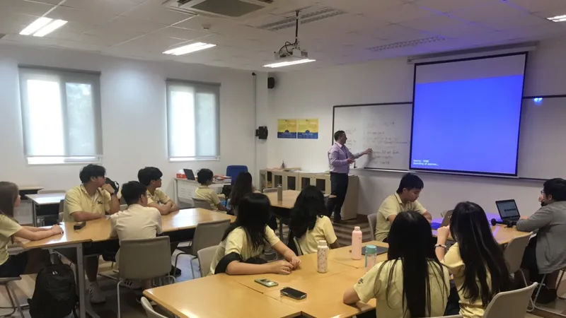Trường THPT Quốc tế Mỹ thành lập tổ tiếp nhận nguyện vọng chuyển trường của phụ huynh