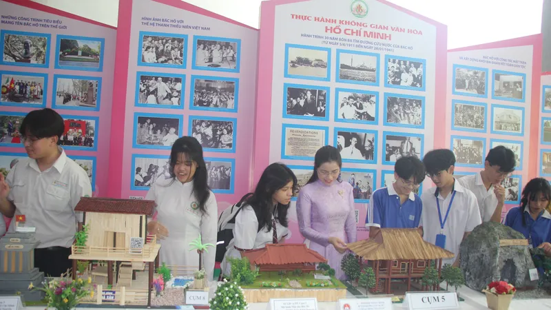 Trường học tránh phô trương, hình thức trong xây dựng Không gian văn hóa Hồ Chí Minh