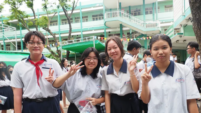 Học sinh tham gia kỳ thi tuyển sinh lớp 10 năm học 2023-2024 tại TPHCM