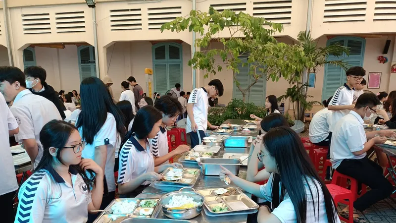 TPHCM: Hướng dẫn tổ chức giữ xe, căn tin trường học trong tháng 8-2024