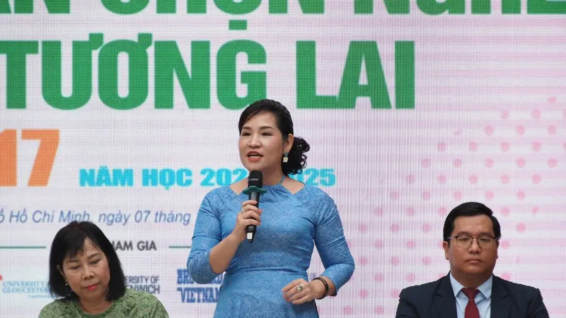 Chương trình tư vấn hướng nghiệp đến với học sinh hơn 100 trường THPT tại TPHCM