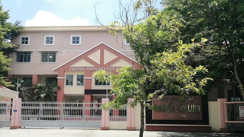 Giáo viên bị tố "ép" học sinh đi học thêm được đánh giá hoàn thành nhiệm vụ