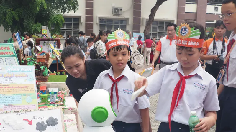 Nhiều sản phẩm ứng dụng cao tại Ngày hội "Khoa học kỹ thuật" năm học 2024-2025