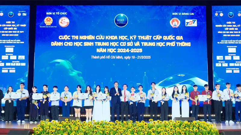 Học sinh TPHCM đoạt giải Nhất cuộc thi nghiên cứu khoa học kỹ thuật cấp quốc gia