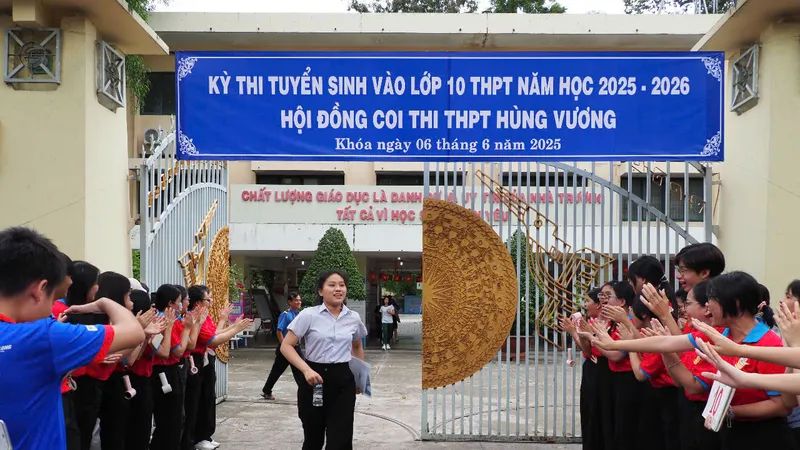 Thí sinh tham dự kỳ thi tuyển sinh lớp 10 năm 2025