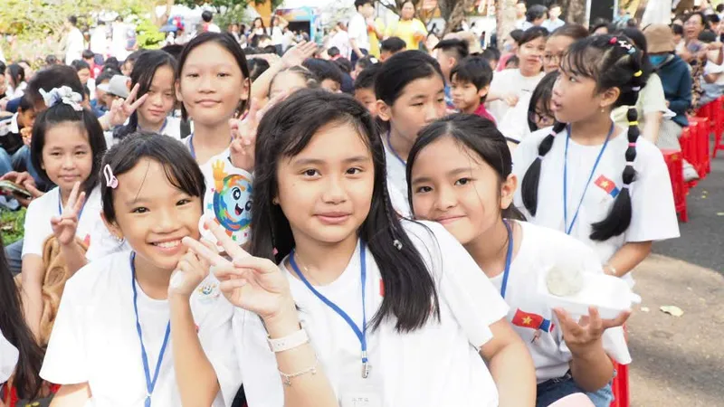 Học sinh hào hứng tham dự lễ khai mạc Ngày hội Pháp ngữ năm 2026