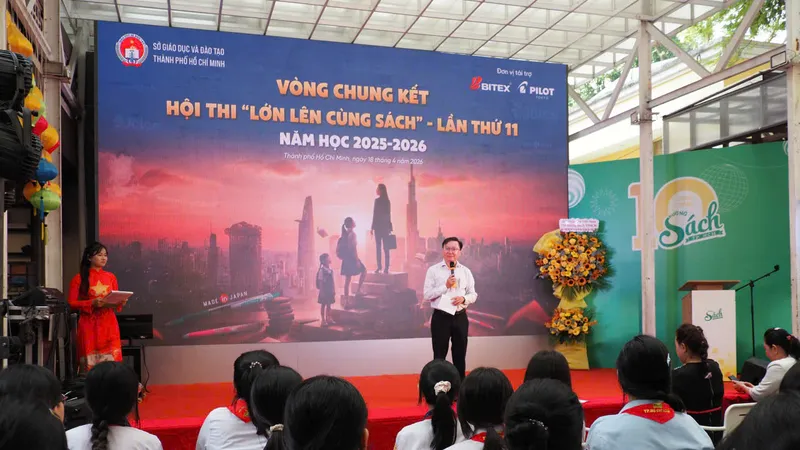Lễ khai mạc Vòng chung kết Hội thi "Lớn lên cùng sách" lần thứ 11 năm học 2025-2026.