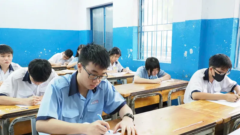 Thí sinh tham gia kỳ thi tuyển sinh lớp 10 năm học 2026-2027 tại TPHCM