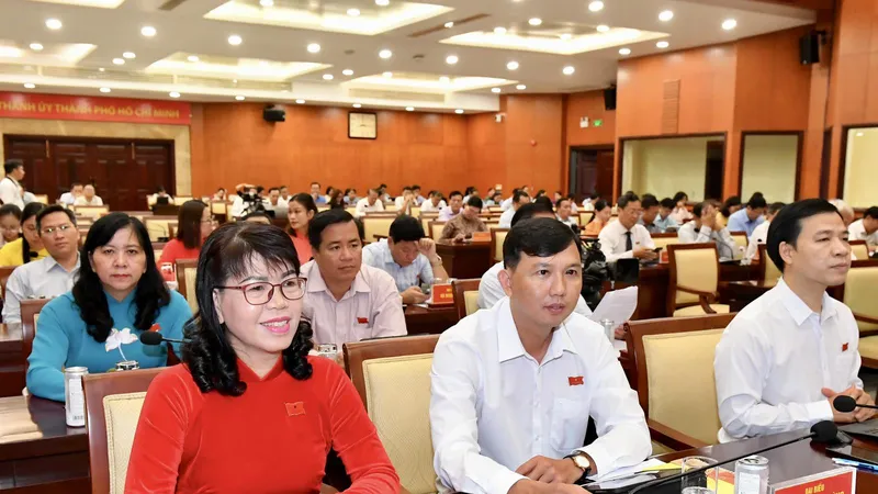 Trong năm 2023, TPHCM phải hoàn thành đề xuất ý tưởng quy hoạch dọc sông Sài Gòn
