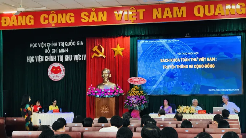 Quang cảnh hội thảo. Ảnh: TÍN HUY