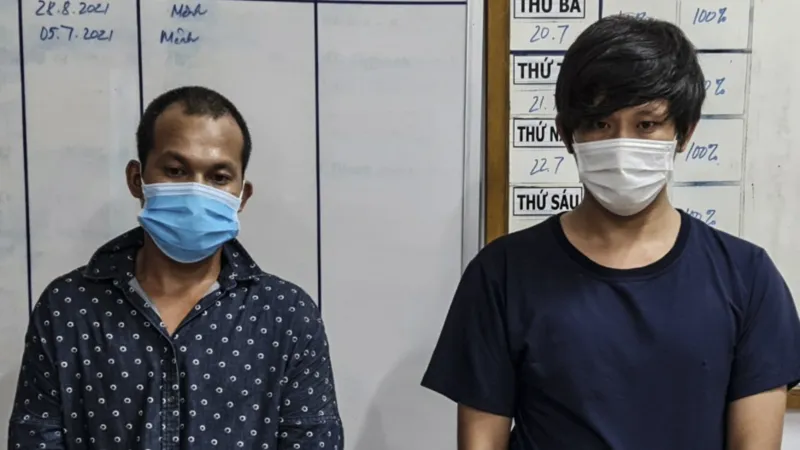 Bán bó rau 200.000 đồng tại chốt phong tỏa Covid-19, bên trong là ma túy