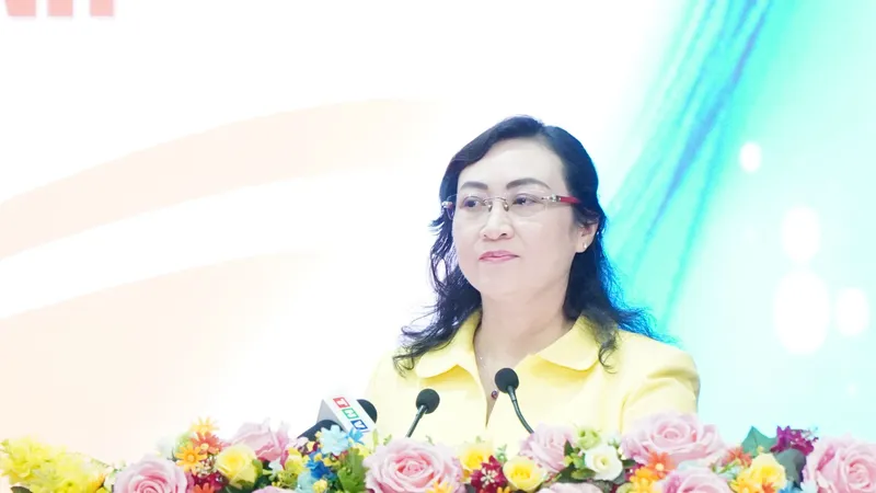 TPHCM và tỉnh Vĩnh Long liên kết thúc đẩy phát triển du lịch - thương mại