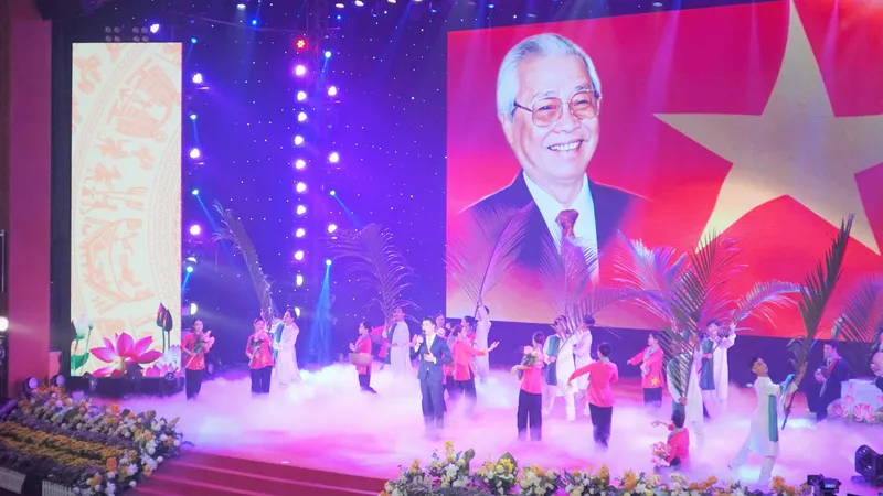 Cuộc đời đồng chí Võ Văn Kiệt là tấm gương sáng để đồng bào, cán bộ, chiến sĩ cả nước yêu quý, kính trọng, mãi noi theo