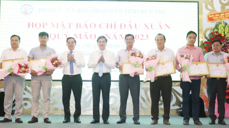 Tỉnh Bến Tre tổ chức họp mặt báo chí đầu Xuân Quý Mão 2023