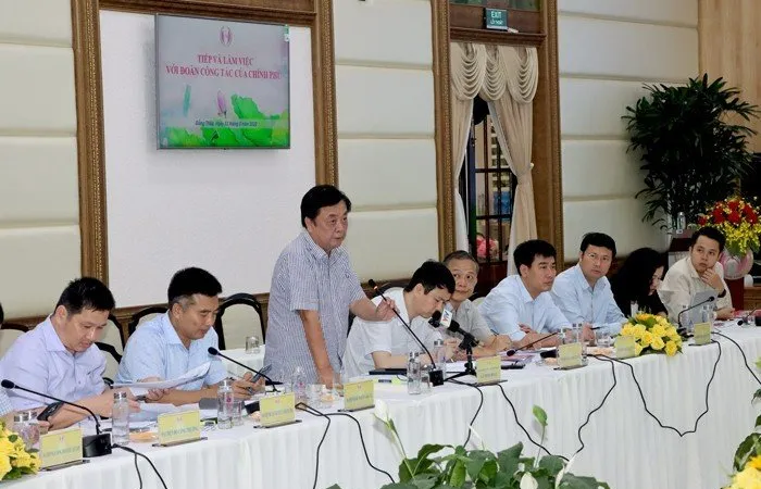 Đoàn công tác của Chính phủ do Bộ trưởng Bộ NN-PTNT Lê Minh Hoan làm Trưởng đoàn, có buổi làm việc tại Đồng Tháp