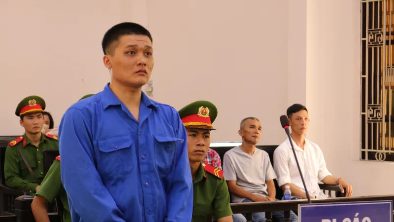 Bị cáo tại toà. Ảnh: PHẠM HƠN