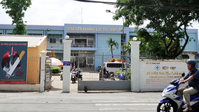 Bệnh viện Đa khoa khu vực Hồng Ngự tiếp nhận các bệnh nhân nghi ngộ độc thực phẩm