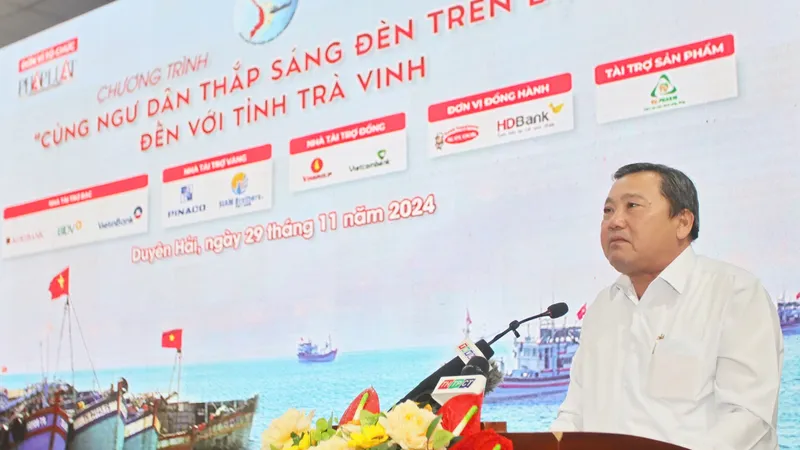Ông Nguyễn Trung Hoàng, Phó Chủ tịch UBND tỉnh Trà Vinh phát biểu tại chương trình