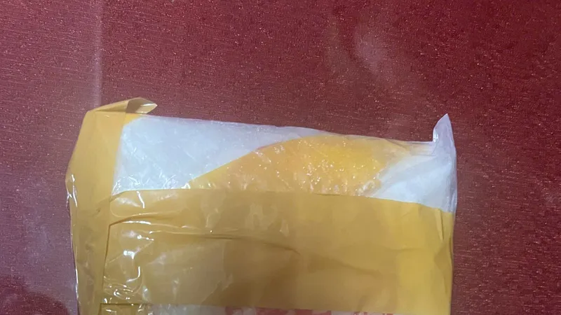 Tang vật đã được giao nộp cho Công an huyện Thạnh Phú, tỉnh Bến Tre. Ảnh: BC