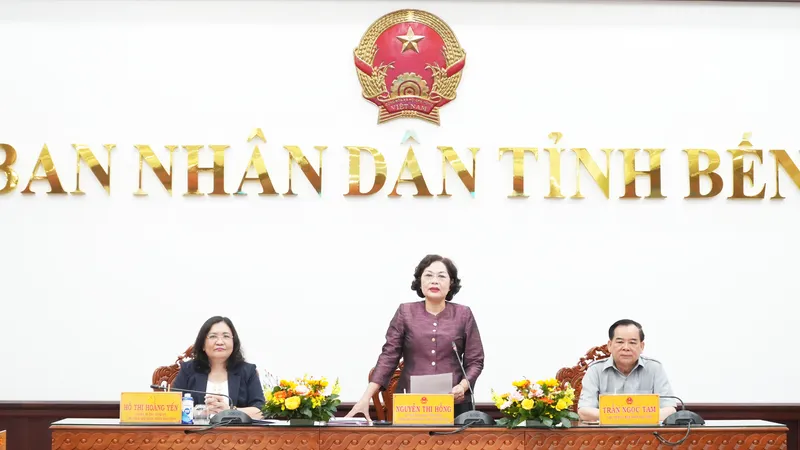Thống đốc Ngân hàng Nhà nước Việt Nam Nguyễn Thị Hồng phát biểu tại hội nghị. Ảnh: PT