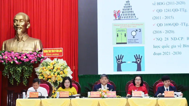 Các đại biểu dự hội 