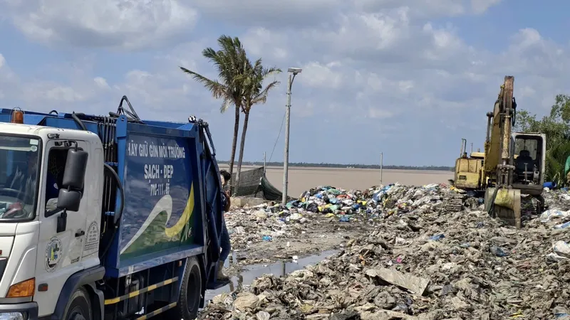 Vĩnh Long đầu tư 500 tỷ đồng gia cố bờ sông Hàm Luông