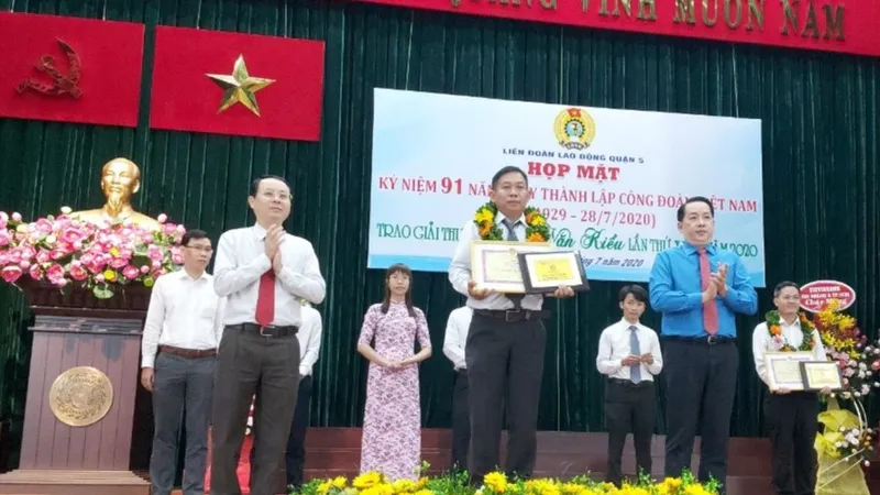 Trao giải thưởng Trần Văn Kiểu cho người lao động