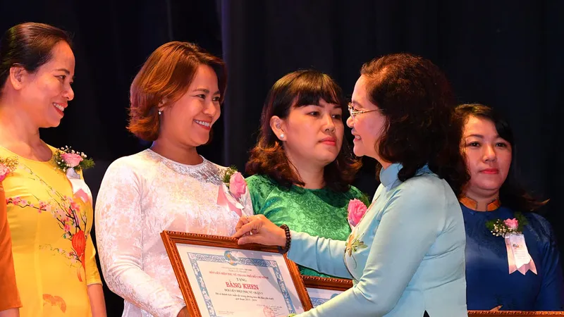 Tạo điều kiện thuận lợi nhất để phụ nữ TPHCM phát triển