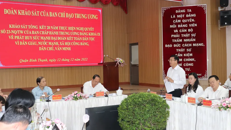 Bí thư Quận ủy quận Bình Thạnh Vũ Ngọc Tuất chia sẻ tại buổi khảo sát