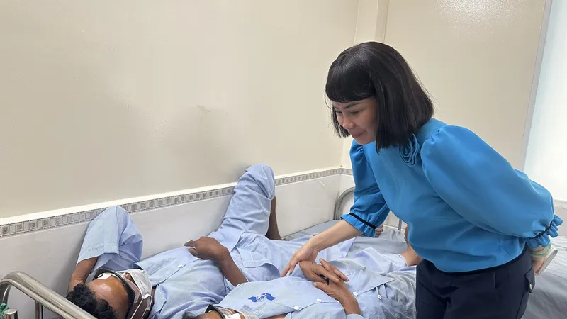700.000 bệnh nhân nghèo được phẫu thuật mắt miễn phí