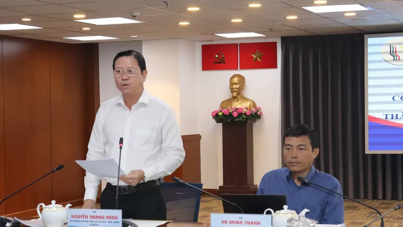 Phó Trưởng ban phụ trách Ban Thi đua khen thưởng TPHCM Nguyễn Hoàng Hưng thông tin về Giải thưởng Sáng tạo TPHCM lần 3 tại buổi họp báo sáng 30-8