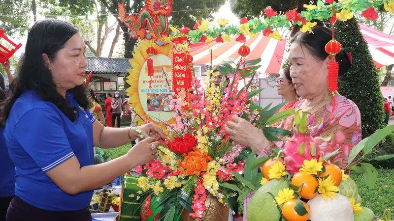 Nhiều hoạt động vui tươi, ý nghĩa tại Ngày hội “Hương sắc mùa xuân” lần 6