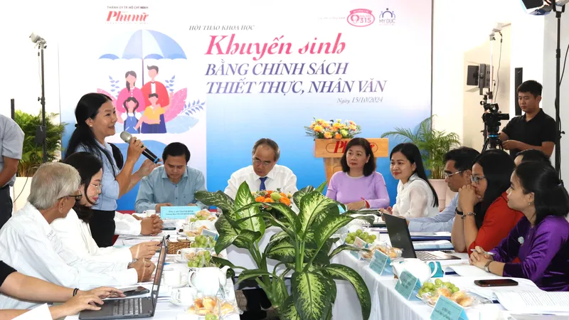Các đại biểu thảo luận tại hội thảo