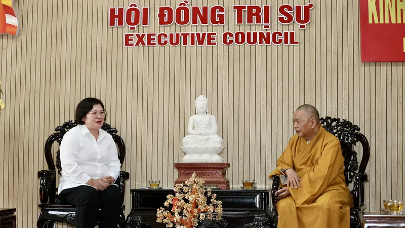 Lãnh đạo TPHCM chúc mừng Đại lễ Phật đản tại Văn phòng 2 Trung ương Giáo hội Phật giáo Việt Nam