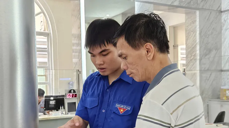 Chuyển mạnh sang dùng và chia sẻ dữ liệu