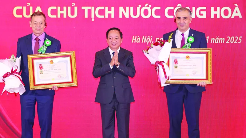 Chung tay xây dựng “xã hội nhân ái - không để ai bị bỏ lại phía sau”