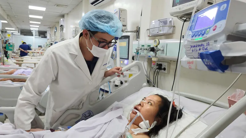 Mẹ đơn thân nguy kịch, viện phí hơn 500 triệu đồng